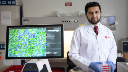 Luis Sanchez-Gonzalez earned a near perfect score on the MCATs and spent time as an undergraduate conducting cancer research