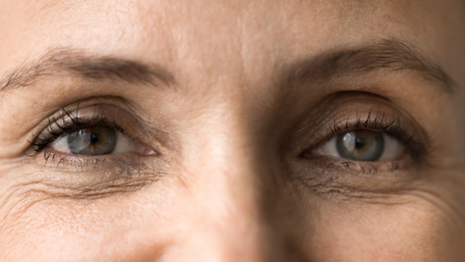 women's eyes